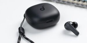 تجربه واقعی: چرا Anker R50i NC بهترین هندزفری مورد پسند من شد