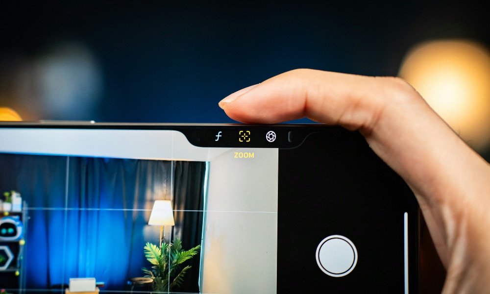 iPhone 16 Camera Control 3839897825