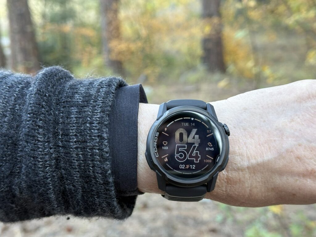 COROS APEX 4 watch with home screen 2713131051